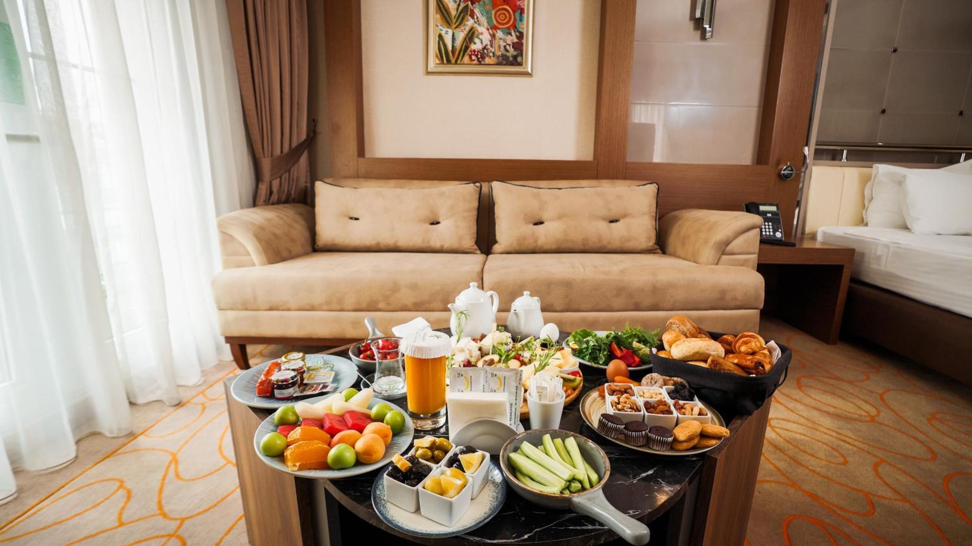 Holiday Inn Ankara-Kavaklidere By Ihg מראה חיצוני תמונה